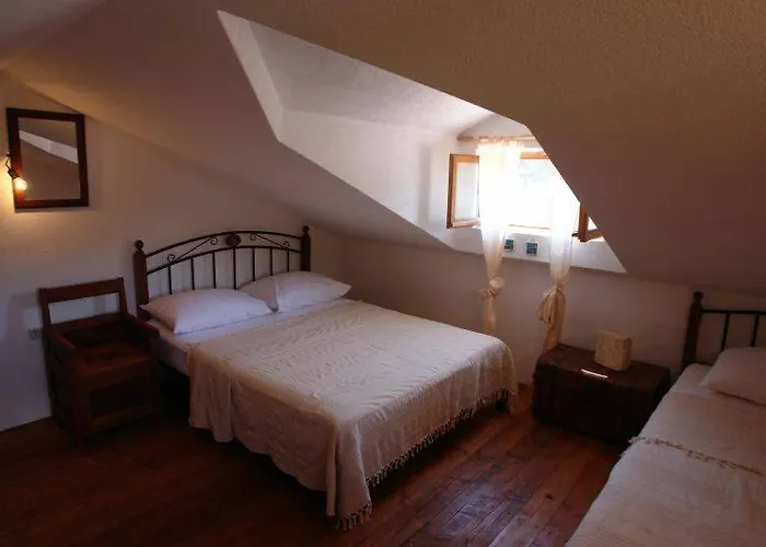 Robinson Divja 펜션 Sućuraj